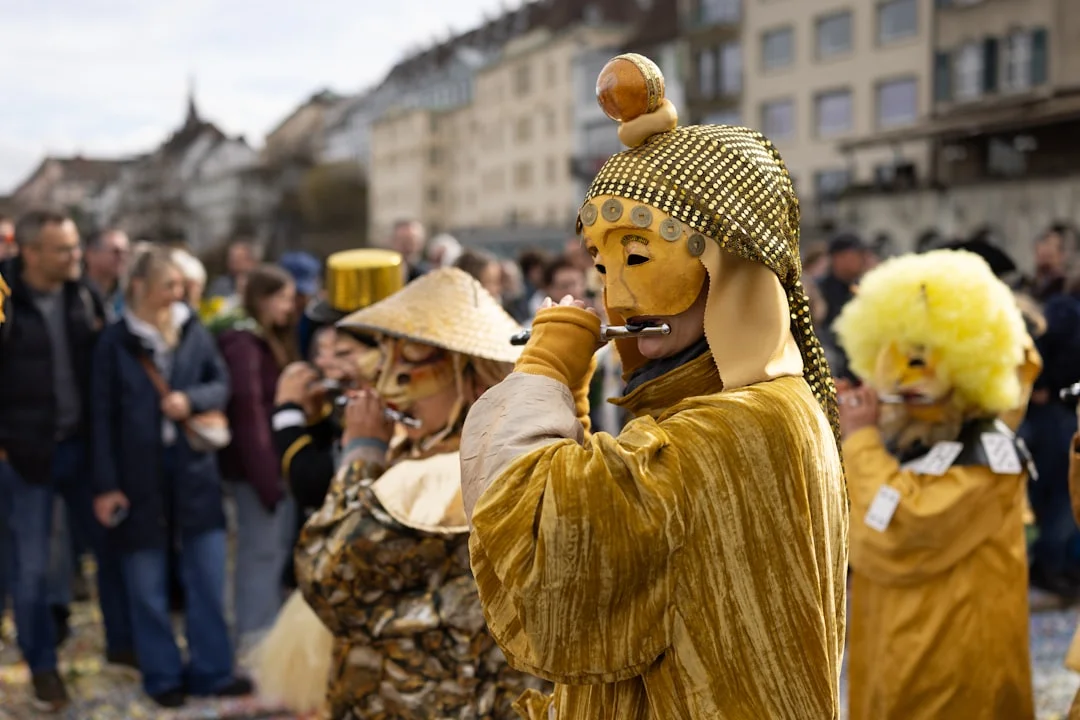 Carnevale Storico di Malo: Maschere Tradizionali, Sfilate e Concerto in Piazza